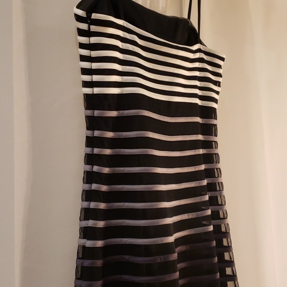 WHBM Dress NWT - Picture 6 of 13